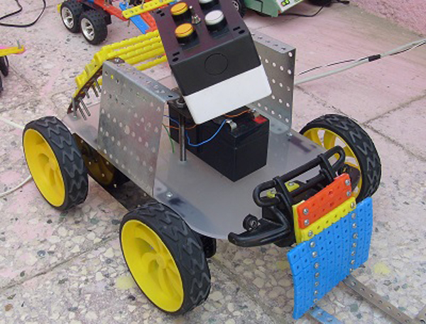 ربات ترکیبی فلز و پلاستیک